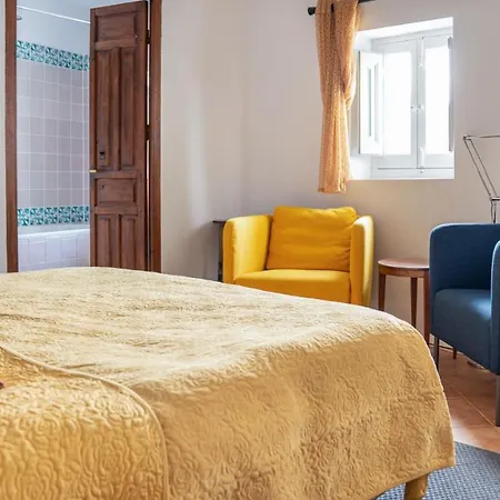 Casa Aire De Lecrin Bed & Breakfast 3*